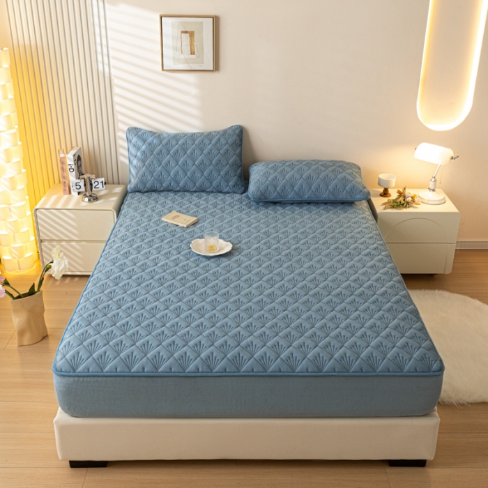 91家纺网 家纺一手货源 找家纺 （总）鑫钰 2023秋冬年新款高克重牛奶绒夹棉床笠床罩席梦思保护套