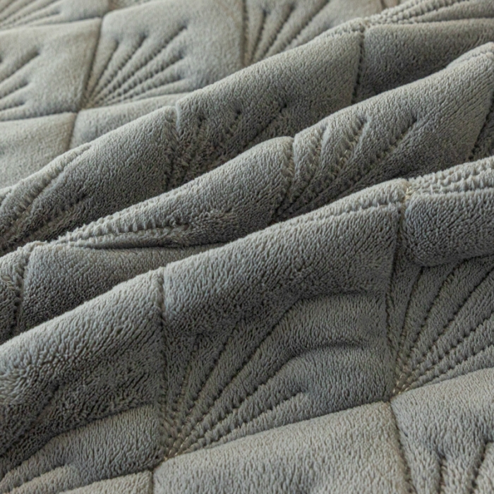 91家纺网 家纺一手货源 找家纺 鑫钰 2023秋冬年新款高克重牛奶绒夹棉床笠床罩席梦思保护套 烟花-雅致灰