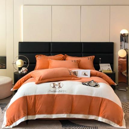 91家纺网 家纺一手货源 找家纺 （总）苹果星家纺 2023新款加厚牛奶绒拼接刺绣四件套-艾琳