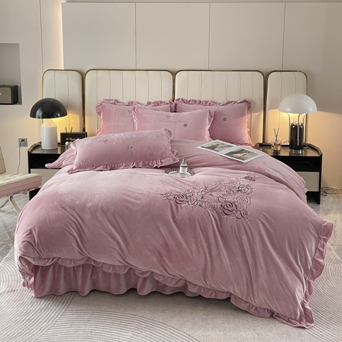 91家纺网 家纺一手货源 找家纺 金米诺 2024新款婴儿绒韩版床单绣花四件套 豆沙