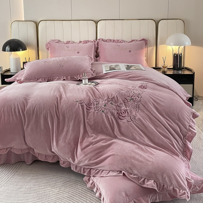 91家纺网 家纺一手货源 找家纺 金米诺 2024新款婴儿绒韩版床单绣花四件套 豆沙