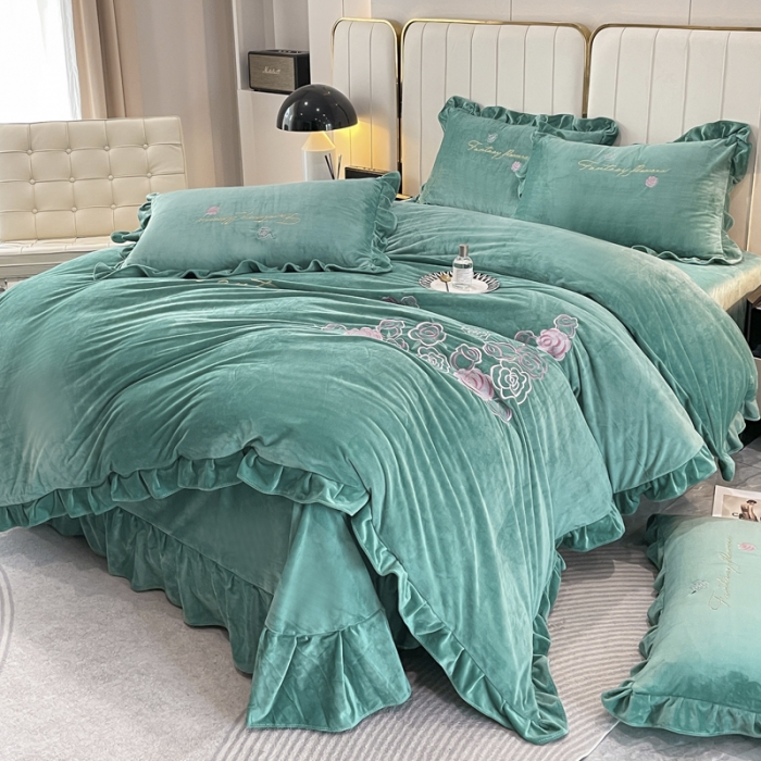 91家纺网 家纺一手货源 找家纺 金米诺 2024新款婴儿绒韩版床单绣花四件套 翡翠绿