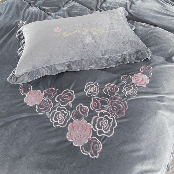 91家纺网 家纺一手货源 找家纺 金米诺 2024新款婴儿绒韩版床单绣花四件套 灰色