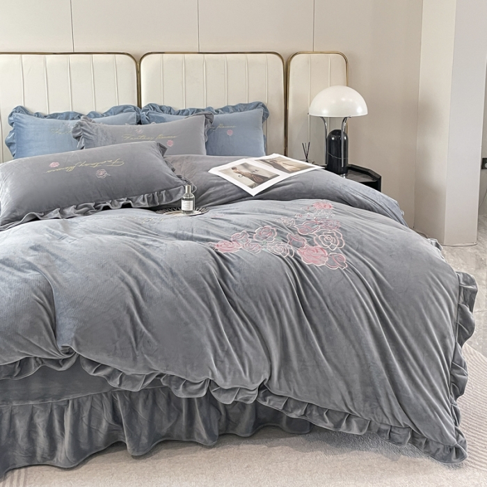 91家纺网 家纺一手货源 找家纺 金米诺 2024新款婴儿绒韩版床单绣花四件套 灰色