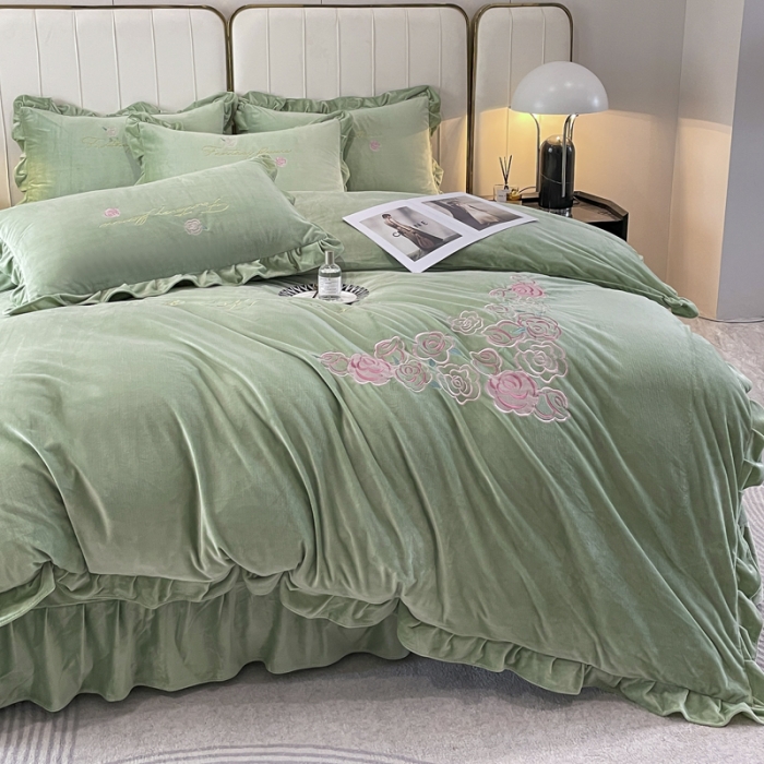 91家纺网 家纺一手货源 找家纺 金米诺 2024新款婴儿绒韩版床单绣花四件套 抹茶绿