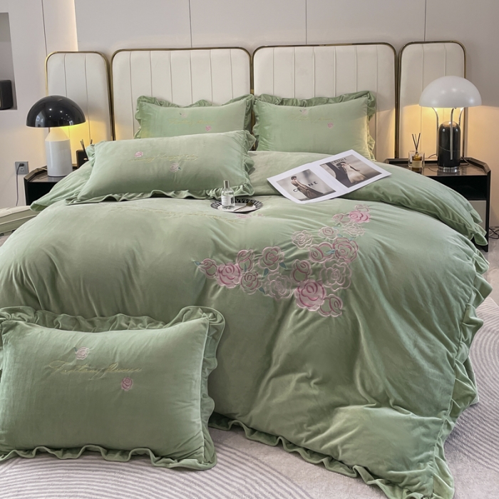 91家纺网 家纺一手货源 找家纺 金米诺 2024新款婴儿绒韩版床单绣花四件套 抹茶绿