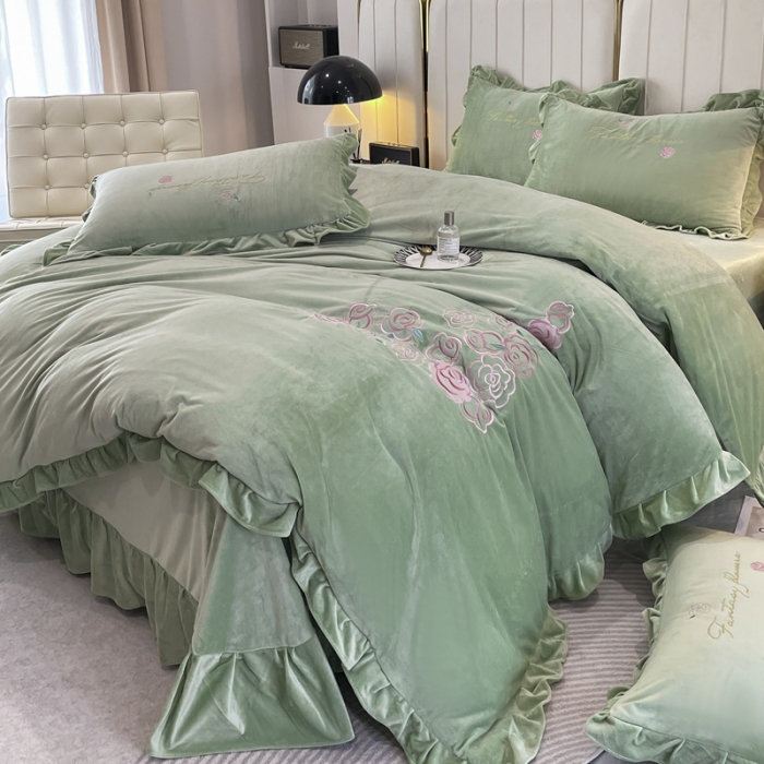 91家纺网 家纺一手货源 找家纺 金米诺 2024新款婴儿绒韩版床单绣花四件套 抹茶绿