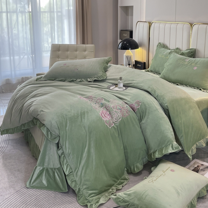 91家纺网 家纺一手货源 找家纺 金米诺 2024新款婴儿绒韩版床单绣花四件套 抹茶绿