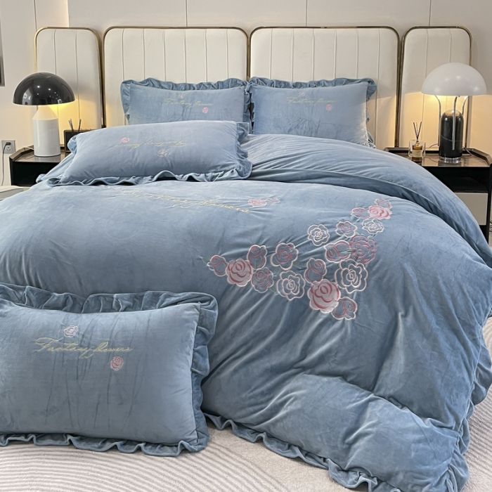 91家纺网 家纺一手货源 找家纺 金米诺 2024新款婴儿绒韩版床单绣花四件套 浅蓝