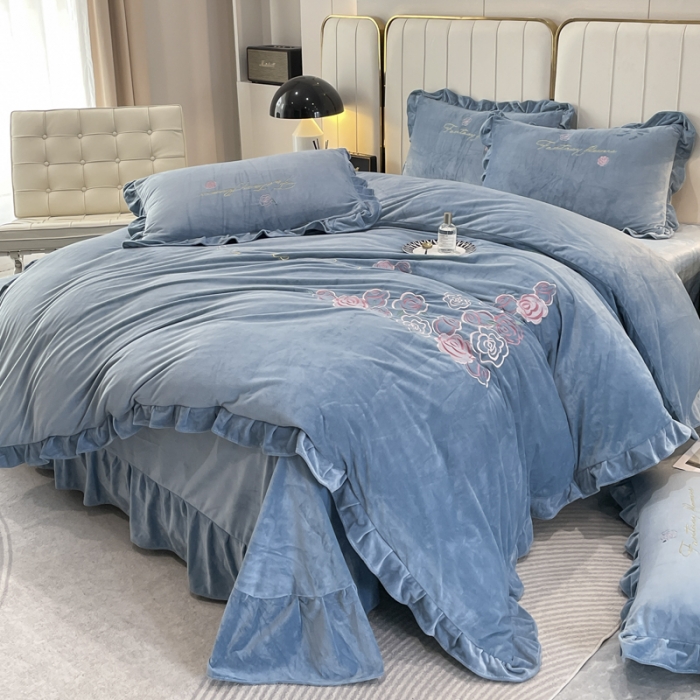 91家纺网 家纺一手货源 找家纺 金米诺 2024新款婴儿绒韩版床单绣花四件套 浅蓝