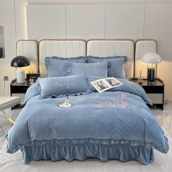 91家纺网 家纺一手货源 找家纺 金米诺 2024新款婴儿绒韩版床单绣花四件套 浅蓝