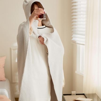 91家纺网 家纺一手货源 找家纺 暖绵绵 2025新款半边绒小熊披肩