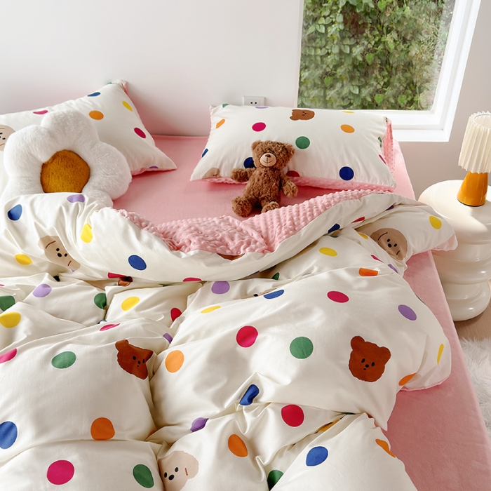 91家纺网 家纺一手货源 找家纺 怡家居 2023新款秋冬棉加豆豆绒印花四件套 彩色小熊