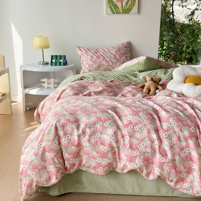 91家纺网 家纺一手货源 找家纺 怡家居 2023新款秋冬棉加豆豆绒印花四件套 草莓熊