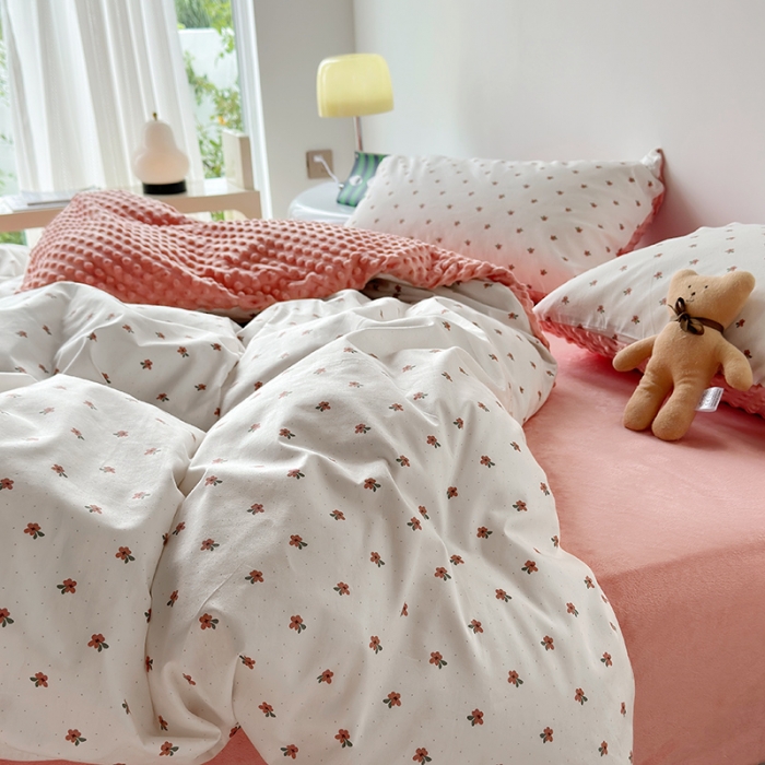 91家纺网 家纺一手货源 找家纺 怡家居 2023新款秋冬棉加豆豆绒印花四件套 粉花花