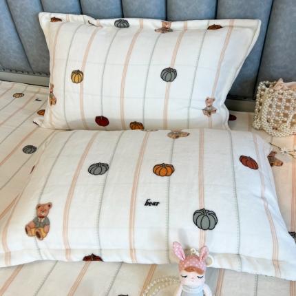 91家纺网 家纺一手货源 找家纺 (总)百寐2023年保暖牛奶绒信封枕套+枕芯组合防静电牛奶绒枕芯保护套