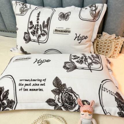 91家纺网 家纺一手货源 找家纺 (总)百寐2023年保暖牛奶绒信封枕套+枕芯组合防静电牛奶绒枕芯保护套