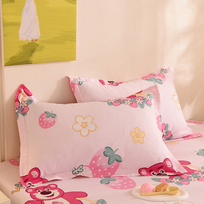 91家纺网 家纺一手货源 找家纺 甜之梦 2025新款12868全棉印花系列单品枕套草莓熊