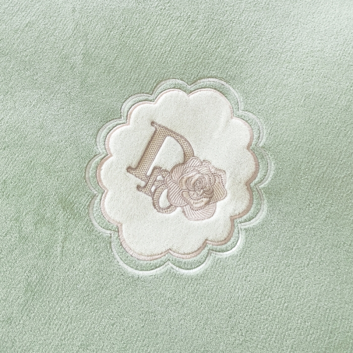 91家纺网 家纺一手货源 找家纺 牛奶绒双拼小香风刺绣贴布绣四件套-戴安娜（含买家秀）戴安娜-牛油果绿