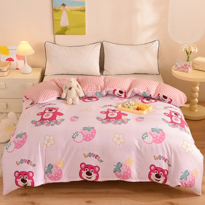 91家纺网 家纺一手货源 找家纺 甜之梦 新款12868全棉定制尺寸印花系列单被套草莓熊