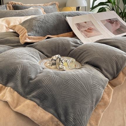 91家纺网 家纺一手货源 找家纺 （总）绘萱 2023新款230克雕花牛奶绒四件套