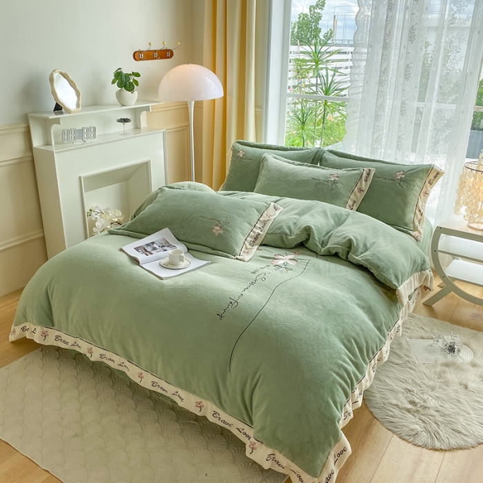 91家纺网 家纺一手货源 找家纺 （总）可以家居 2023新款全消光云绒雅思绒牛奶绒刺绣四件套-漫妮