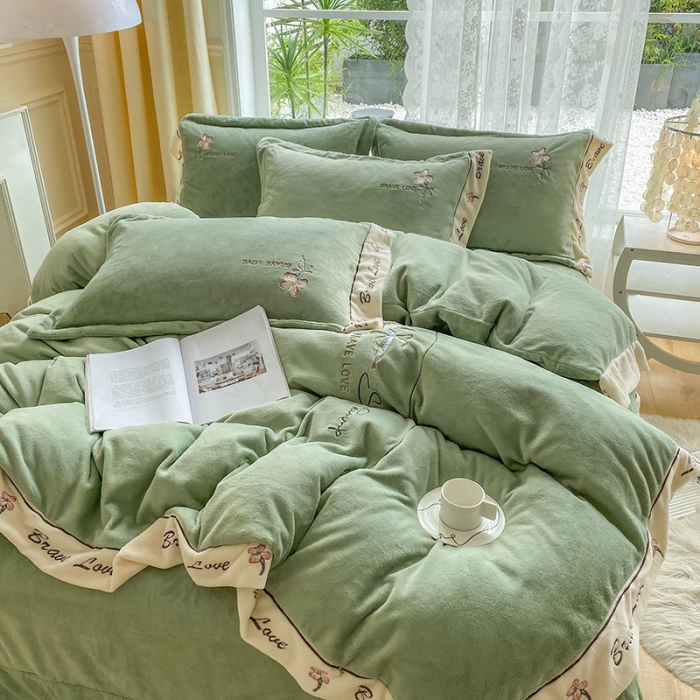 91家纺网 家纺一手货源 找家纺 （总）可以家居 2023新款全消光云绒雅思绒牛奶绒刺绣四件套-漫妮