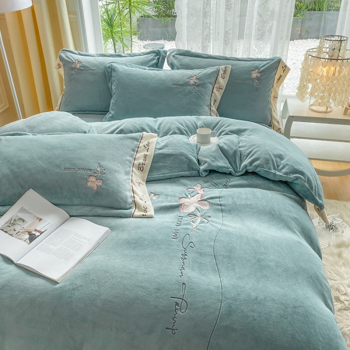 91家纺网 家纺一手货源 找家纺 可以家居 2023新款全消光云绒雅思绒牛奶绒刺绣四件套-漫妮 漫妮-蓝