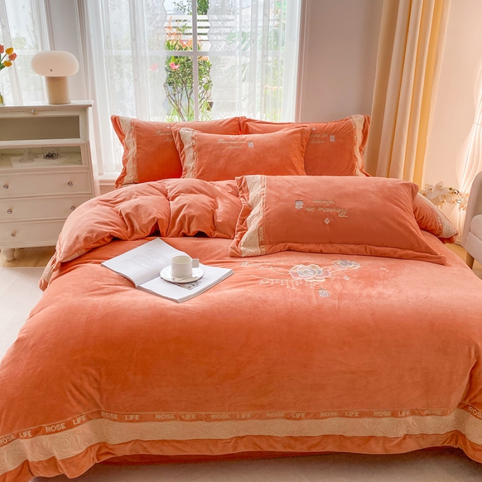 91家纺网 家纺一手货源 找家纺 （总）可以家居 2023新款全消光婴儿绒牛奶绒刺绣四件套-恋语