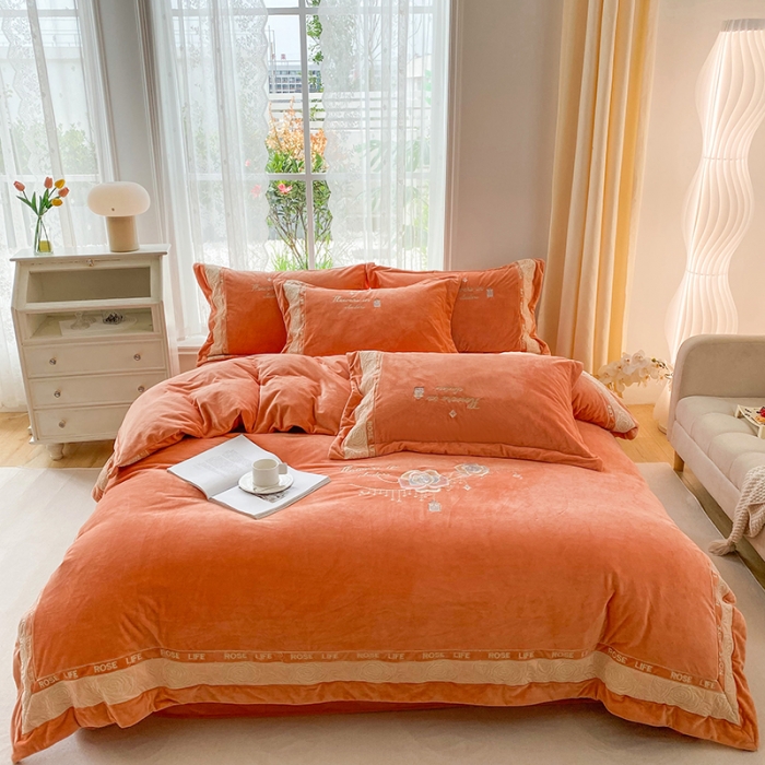 91家纺网 家纺一手货源 找家纺 （总）可以家居 2023新款全消光婴儿绒牛奶绒刺绣四件套-恋语