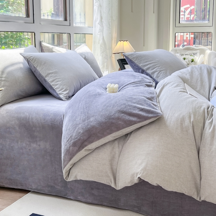 91家纺网 家纺一手货源 找家纺 柠萌 2023新款全棉色织水洗棉加牛奶绒单品被套全棉拼牛奶绒被套 棉+绒-灰极细条