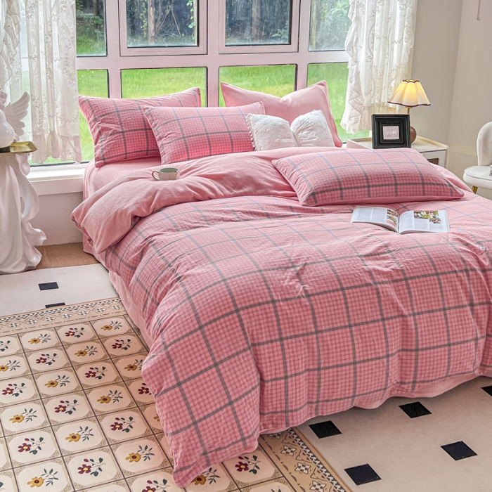 91家纺网 家纺一手货源 找家纺 柠萌 2023新款全棉色织水洗棉加牛奶绒单品被套全棉拼牛奶绒被套 棉+绒-瓦尔粉