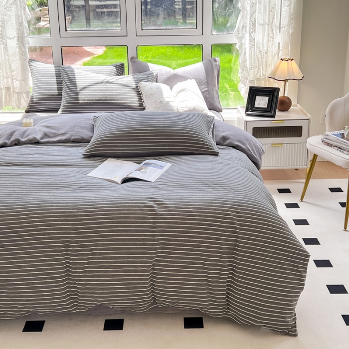 91家纺网 家纺一手货源 找家纺 柠萌 2023新款全棉色织水洗棉加牛奶绒单品被套全棉拼牛奶绒被套 棉+绒-中条纹深灰