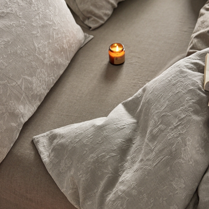 91家纺网 家纺一手货源 找家纺 安莱生活 2023新款A类双层纱全棉锦弈系列四件套 锦弈-浅灰