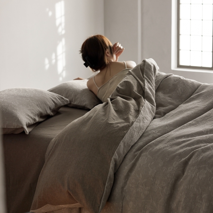 91家纺网 家纺一手货源 找家纺 安莱生活 2023新款A类双层纱全棉锦弈系列四件套 锦弈-浅灰