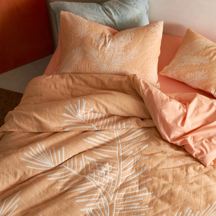 91家纺网 家纺一手货源 找家纺 安莱生活 2023新款A类空气层双层纱大提花郁彼北林系列四件套 郁彼北林-橘