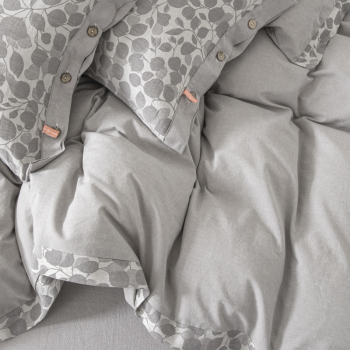 91家纺网 家纺一手货源 找家纺 安莱生活 2023新款A类简约棉麻树叶拼边四件套 棉麻拼边纽扣款-银灰