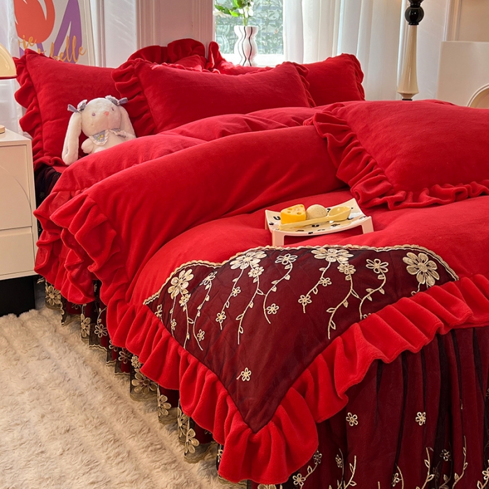 91家纺网 家纺一手货源 找家纺 唐人居 2025新款加厚牛奶绒蕾丝花边四件套-花颜 花颜-玫瑰红