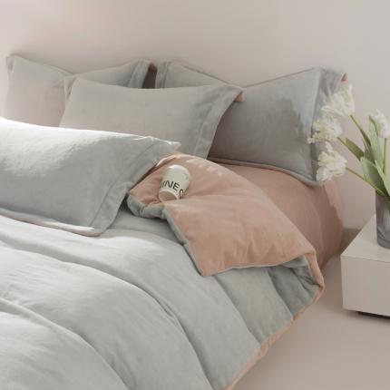 91家纺网 家纺一手货源 找家纺 万盛家纺 2025新款230克全消光牛奶绒拼色四件套 烟灰-星柚粉