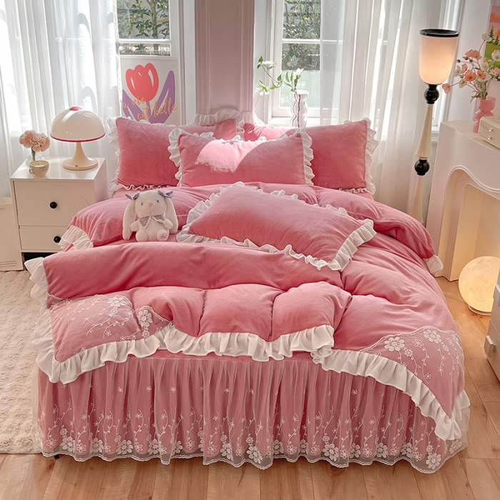 91家纺网 家纺一手货源 找家纺 唐人居 2025新款加厚牛奶绒蕾丝花边四件套-花颜 花颜-桃粉
