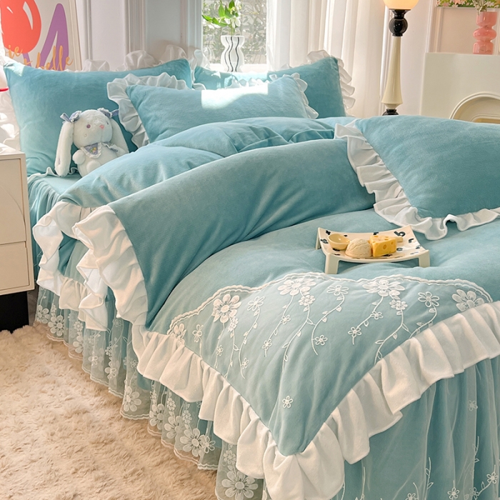 91家纺网 家纺一手货源 找家纺 唐人居 2025新款加厚牛奶绒蕾丝花边四件套-花颜 花颜-天蓝