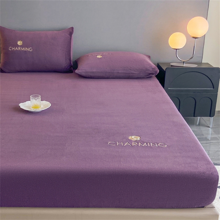 91家纺网 家纺一手货源 找家纺 古吉梦 2023新款牛奶绒刺绣床笠-琳达 琳达-帝王紫