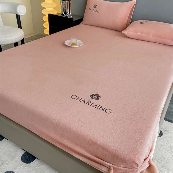 91家纺网 家纺一手货源 找家纺 古吉梦 2023新款牛奶绒刺绣床笠-琳达 琳达-可可粉