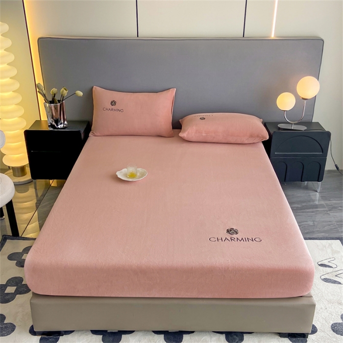 91家纺网 家纺一手货源 找家纺 古吉梦 2023新款牛奶绒刺绣床笠-琳达 琳达-可可粉