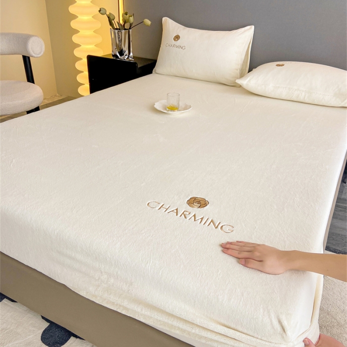 91家纺网 家纺一手货源 找家纺 古吉梦 2023新款牛奶绒刺绣床笠-琳达 琳达-奶芋色