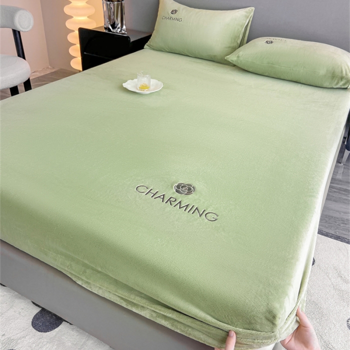 91家纺网 家纺一手货源 找家纺 古吉梦 2023新款牛奶绒刺绣床笠-琳达 琳达-月百绿