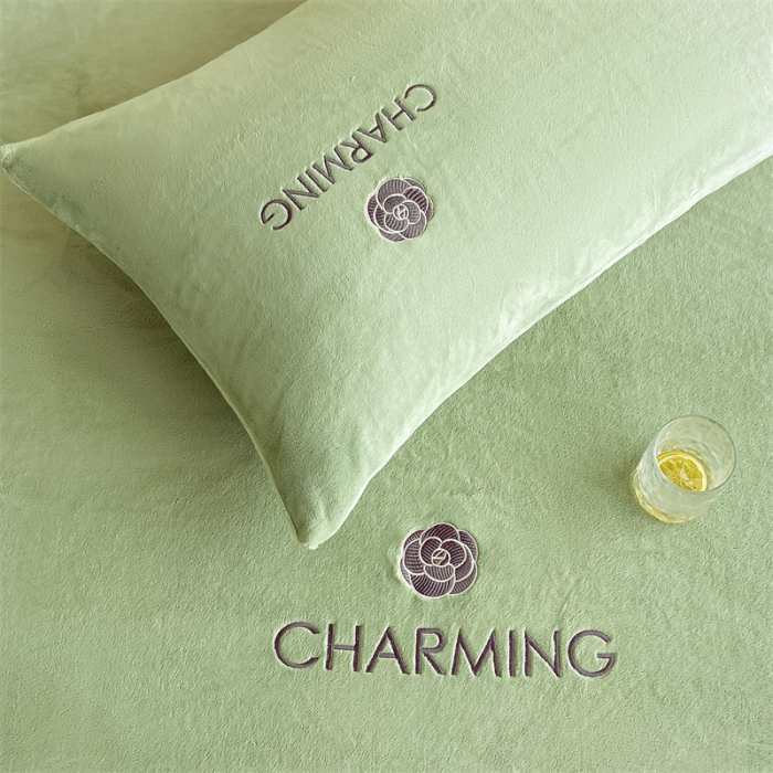 91家纺网 家纺一手货源 找家纺 古吉梦 2023新款牛奶绒刺绣床笠-琳达 琳达-月百绿