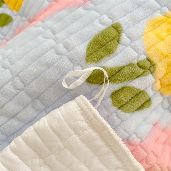 91家纺网 家纺一手货源 找家纺 宜凡家纺 2023新款牛奶绒印花夹棉被套床笠式床裙三件套 浮华相约