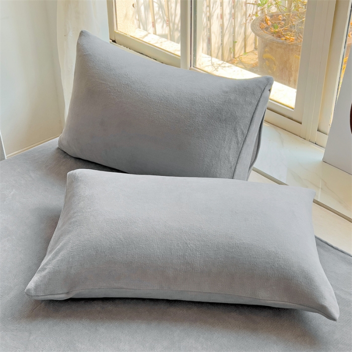 91家纺网 家纺一手货源 找家纺 （总）极梦 冬季牛奶绒枕套加厚加绒亲肤柔软枕芯套