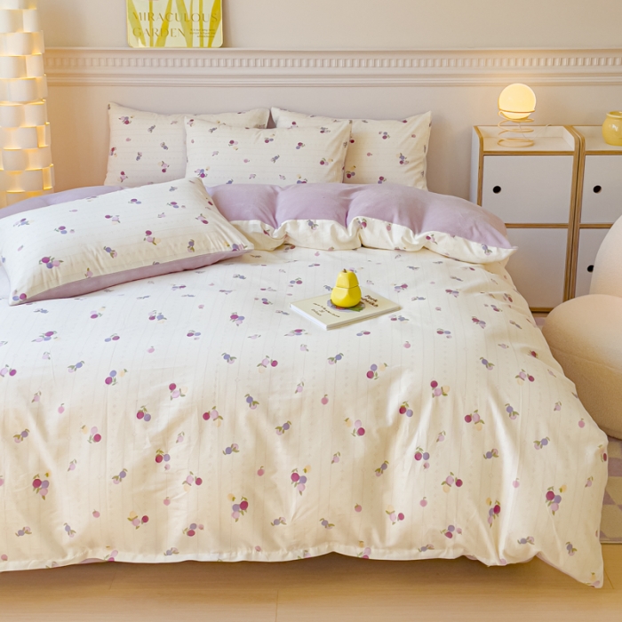 91家纺网 家纺一手货源 找家纺 金丝鸟家纺 2023新款全棉印花加牛奶绒四件套 紫葡萄 a棉b牛奶绒